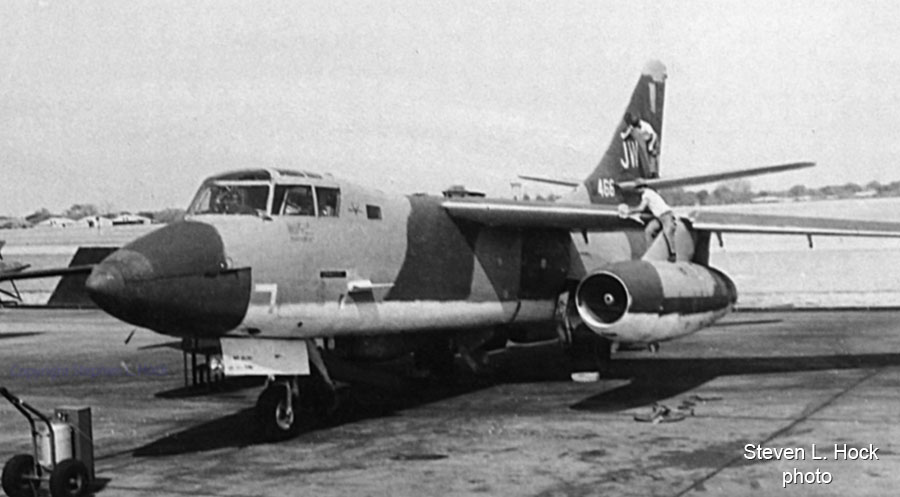 EB-66C, Bat 21